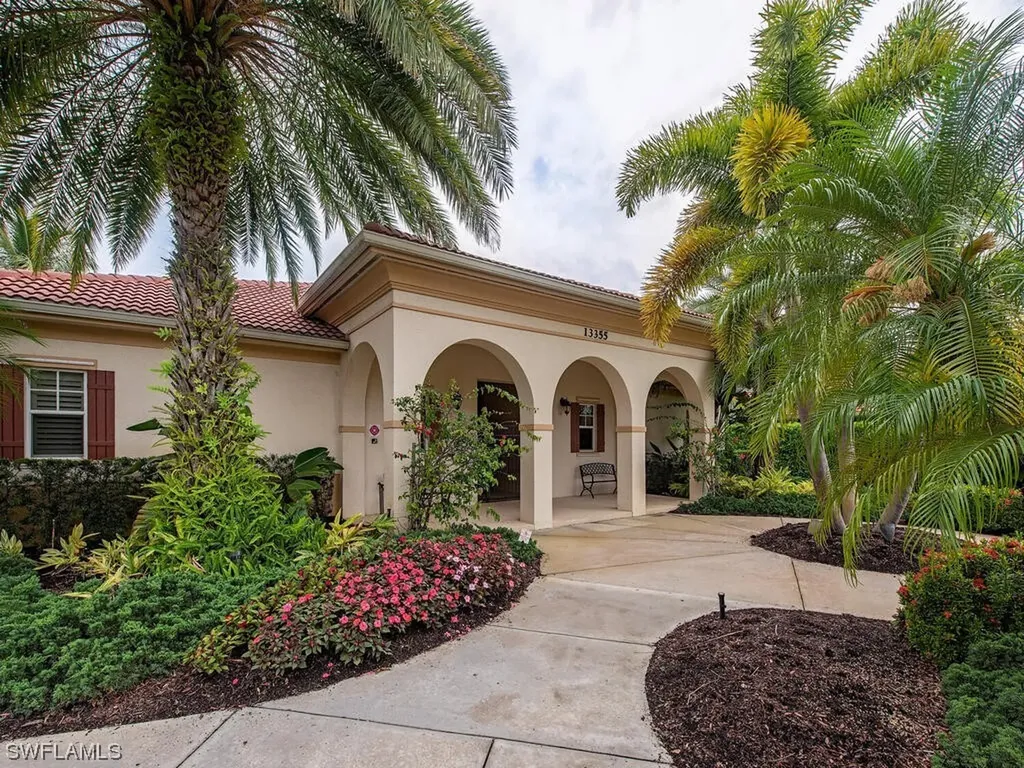 13643 Manchester Lane Naples FL 34109