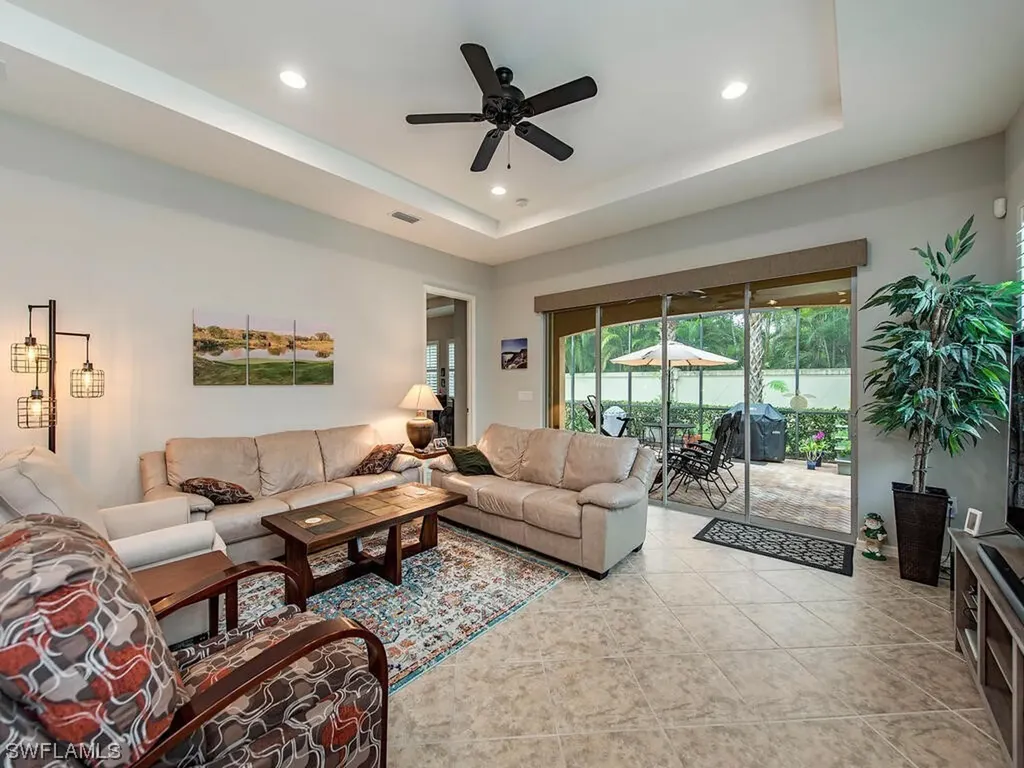 13643 Manchester Lane Naples FL 34109