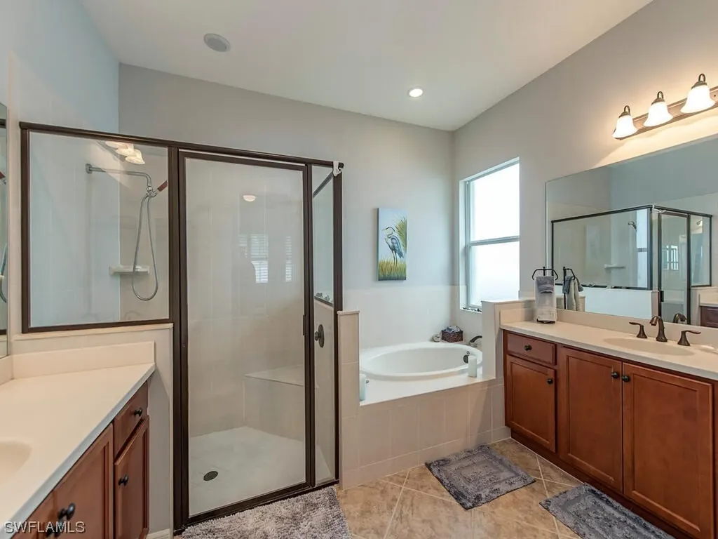 13643 Manchester Lane Naples FL 34109