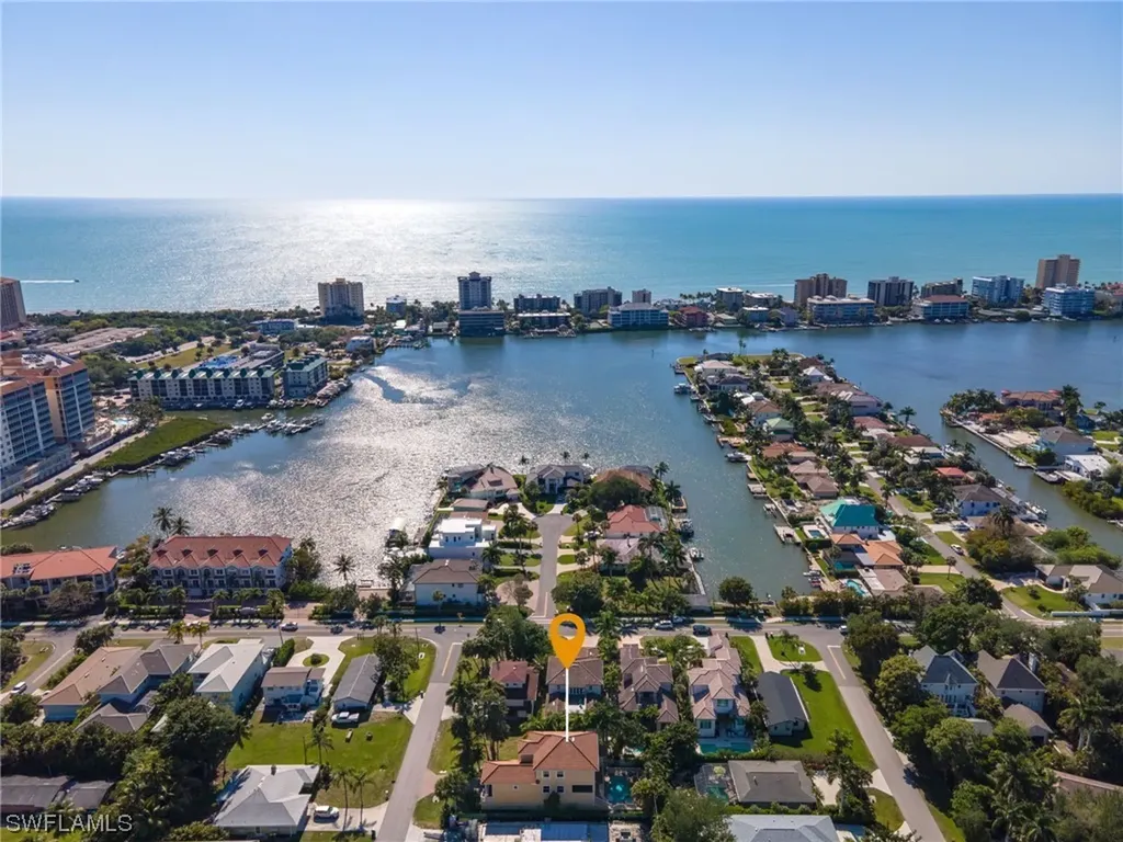 511 93rd Avenue N Naples FL 34108