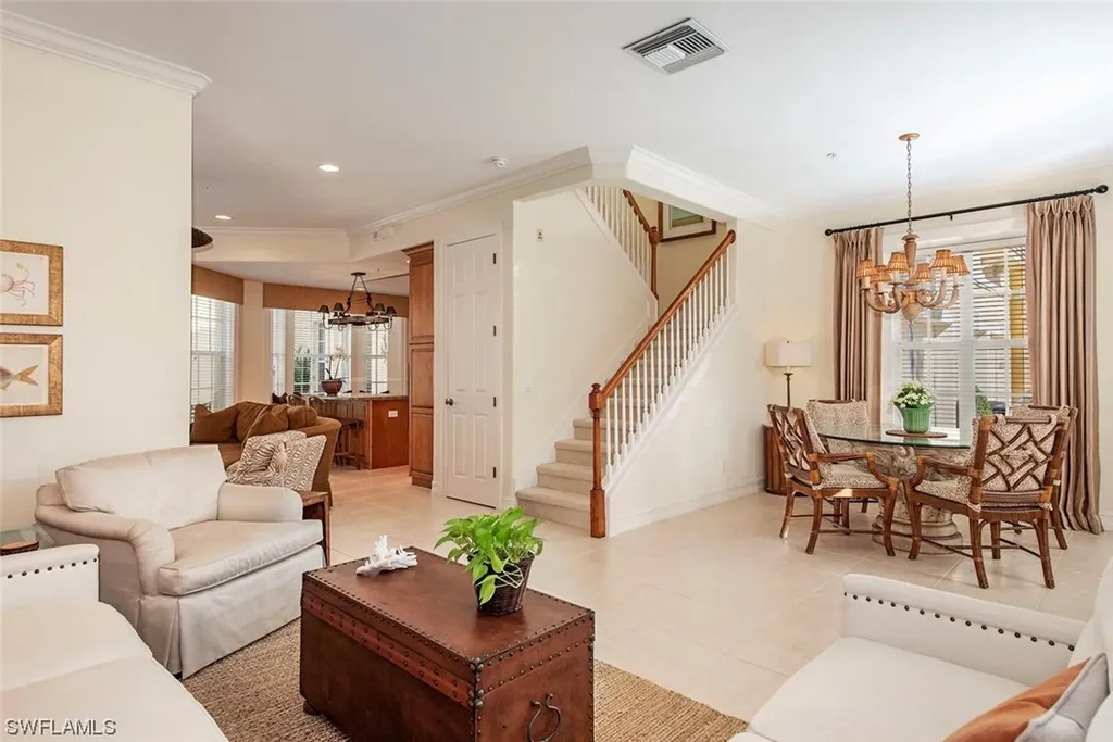 212 4th Street S Naples FL 34102