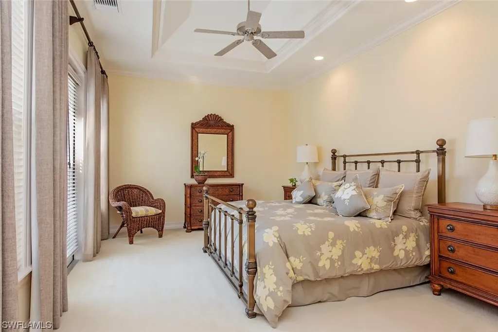 212 4th Street S Naples FL 34102