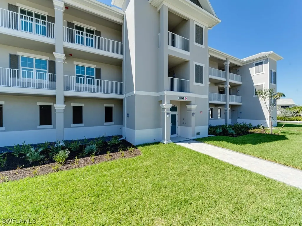 163 Indies Drive East Naples FL 34114