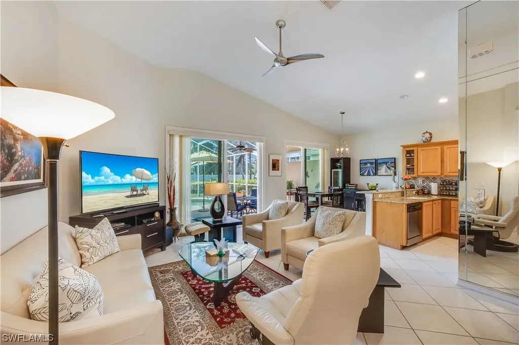276 Glen Eagle Circle Naples FL 34104