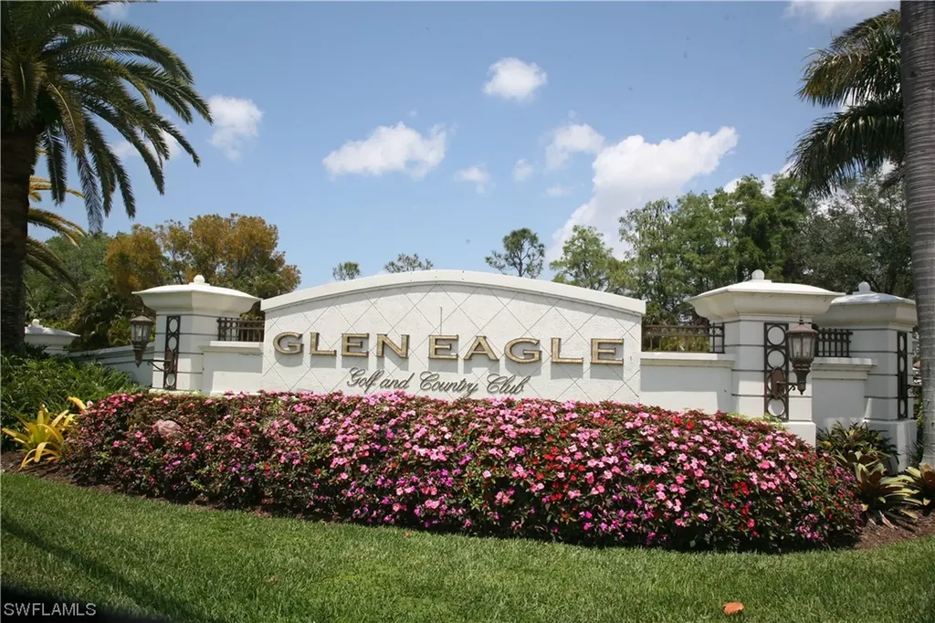 276 Glen Eagle Circle Naples FL 34104
