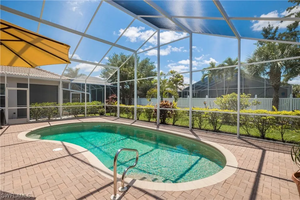 276 Glen Eagle Circle Naples FL 34104