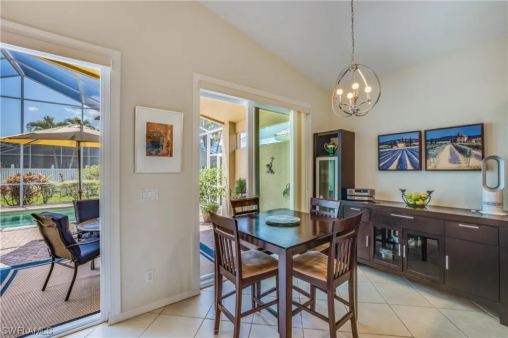 276 Glen Eagle Circle Naples FL 34104