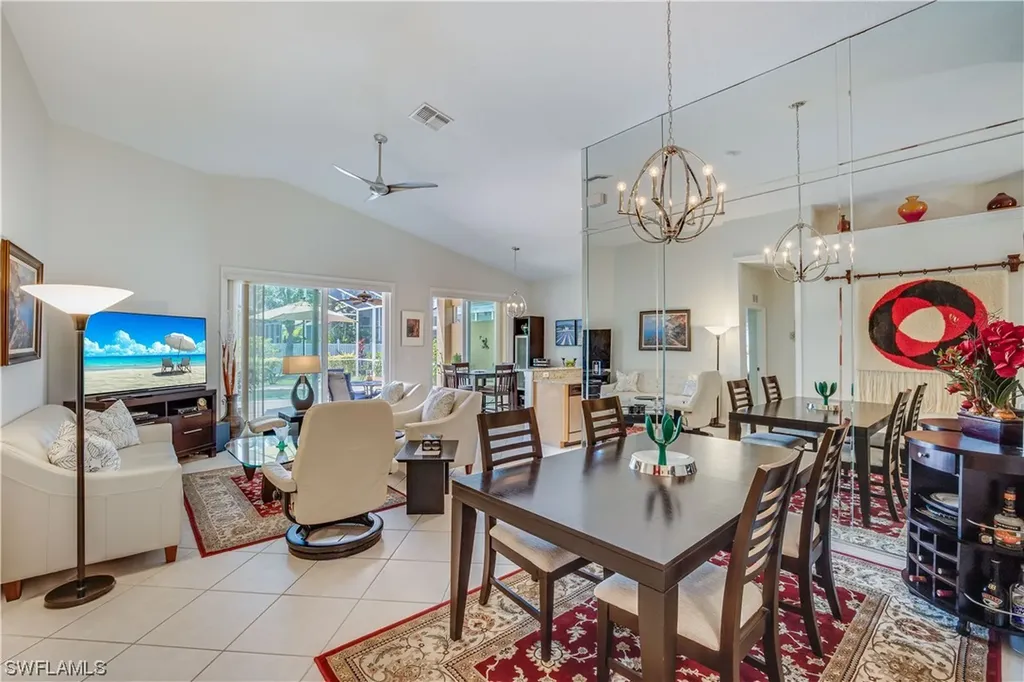 276 Glen Eagle Circle Naples FL 34104