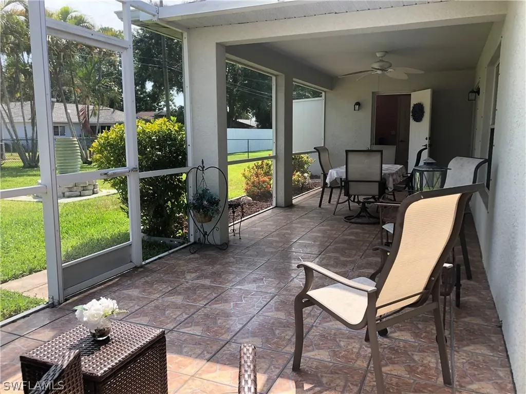 1402 SE 2nd Street Cape Coral FL 33990
