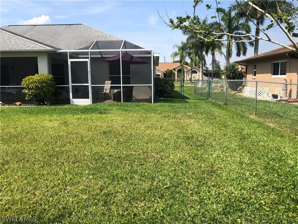 1402 SE 2nd Street Cape Coral FL 33990