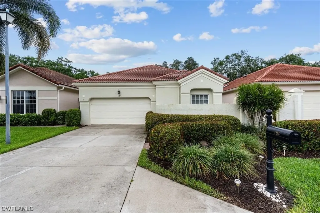 Naples FL, 184 Livermore Lane