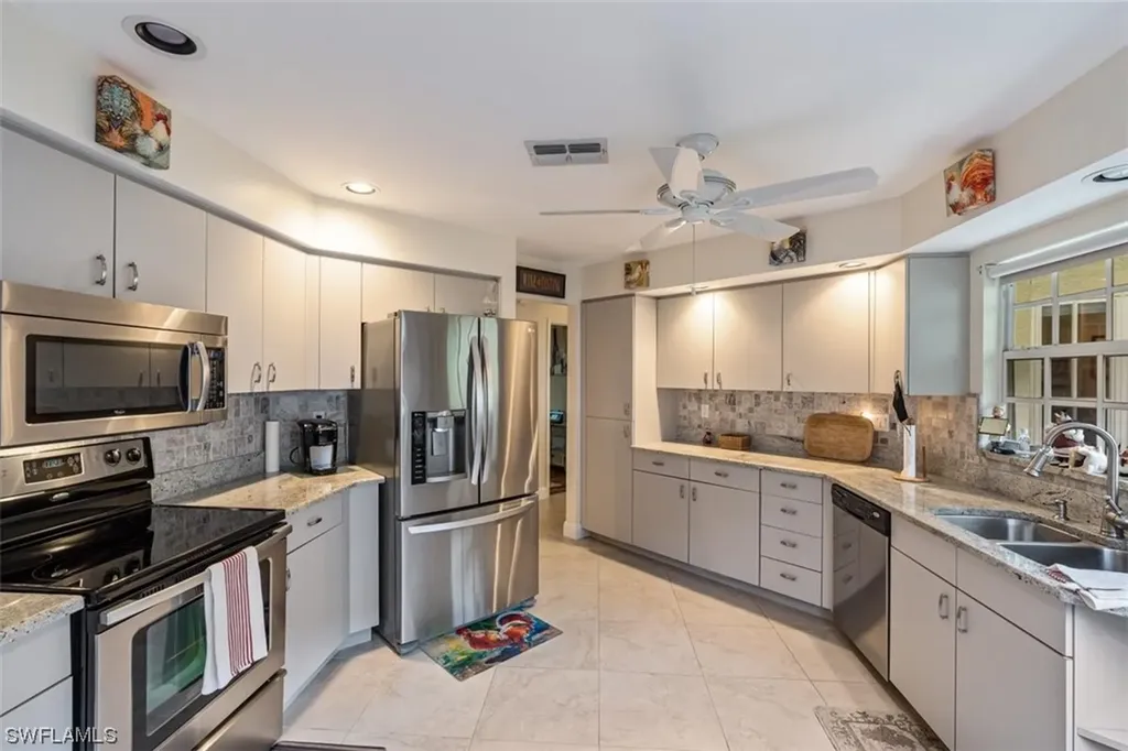 184 Livermore Lane Naples FL 34119