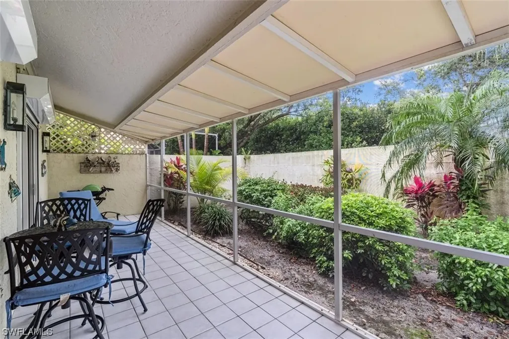 184 Livermore Lane Naples FL 34119
