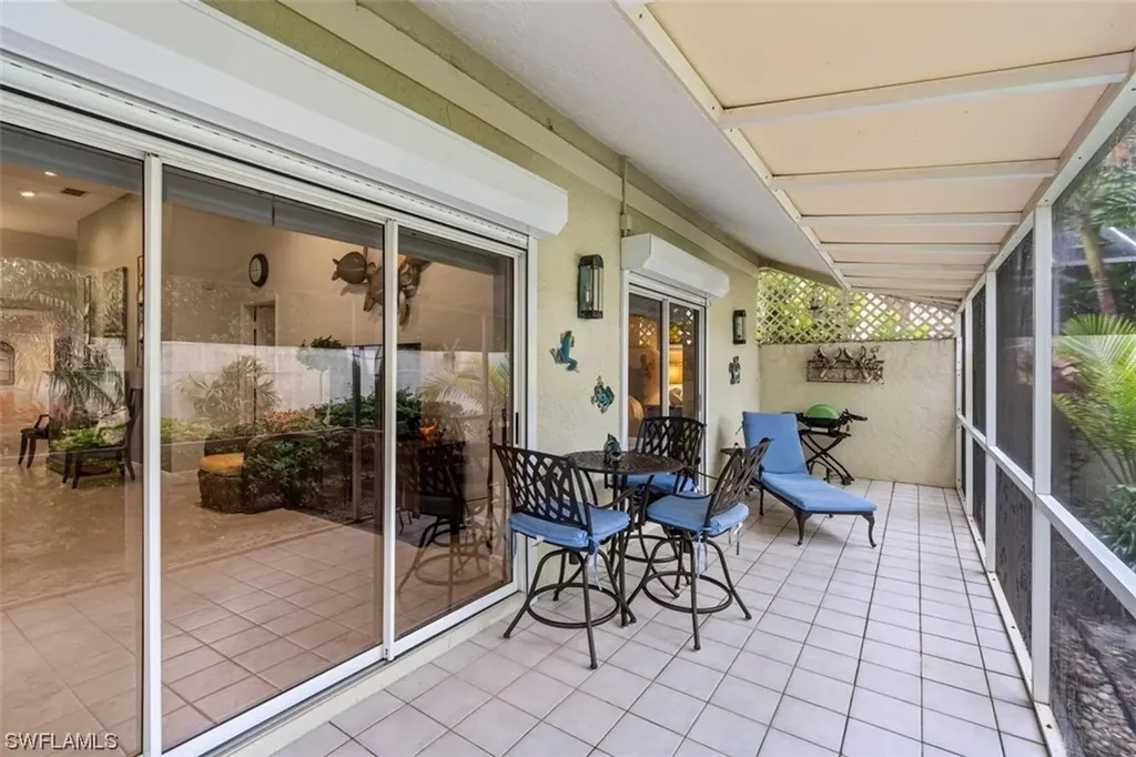 184 Livermore Lane Naples FL 34119