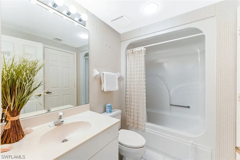 6770 Pelican Bay Boulevard Naples FL 34108