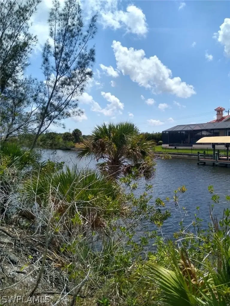 2322 NW 39th Avenue Cape Coral FL 33993