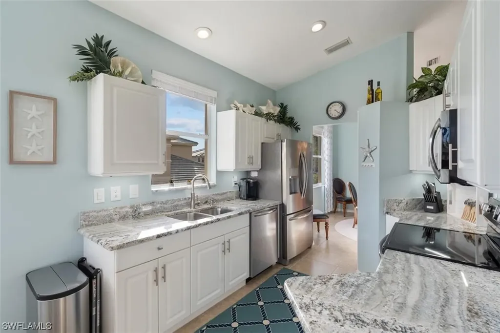 610 Lalique Circle Naples FL 34119
