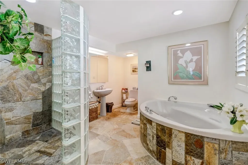 7671 Pineland Road Bokeelia FL 33922