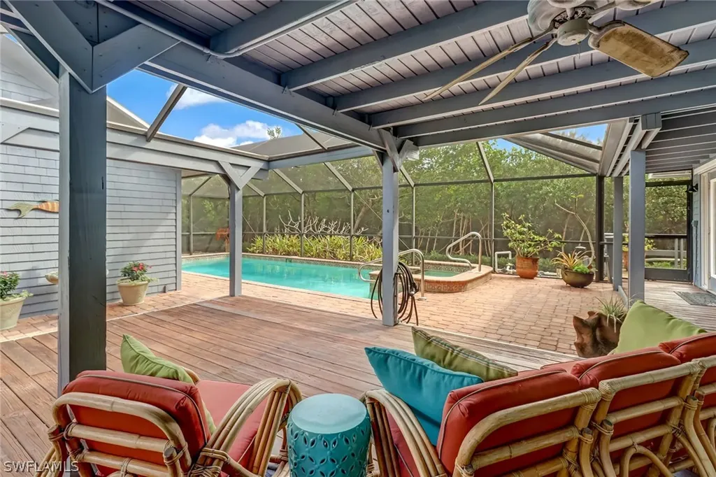 7671 Pineland Road Bokeelia FL 33922