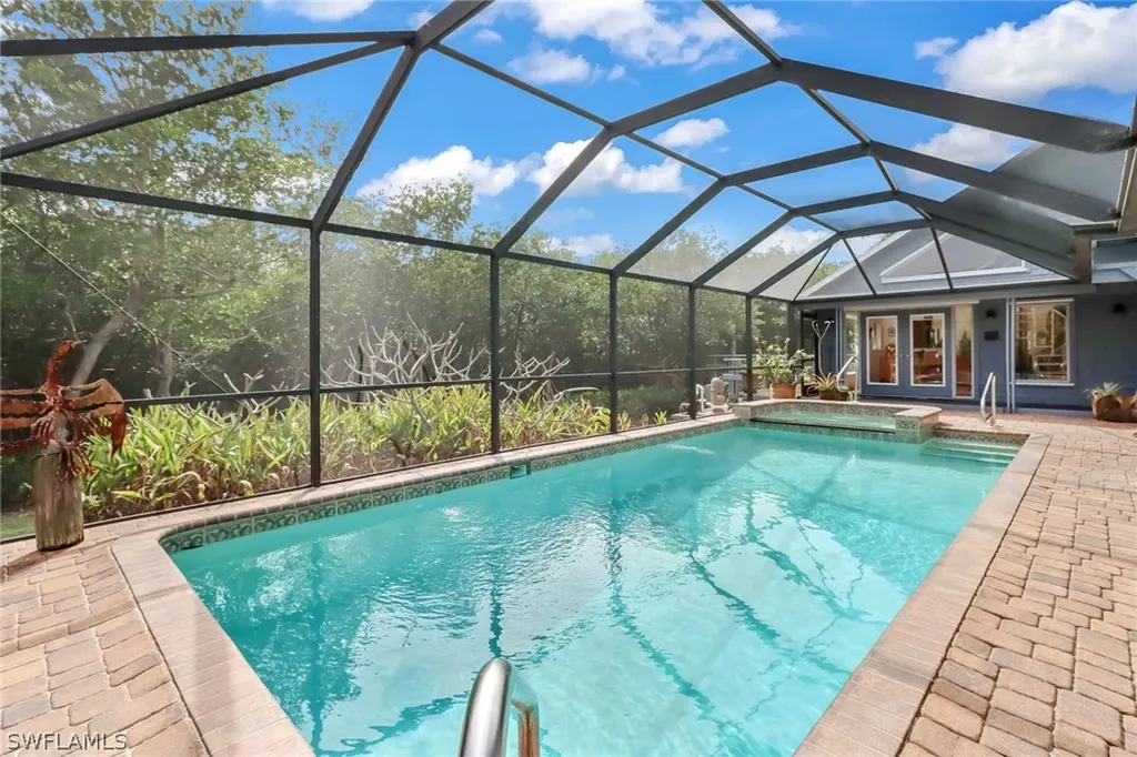 7671 Pineland Road Bokeelia FL 33922
