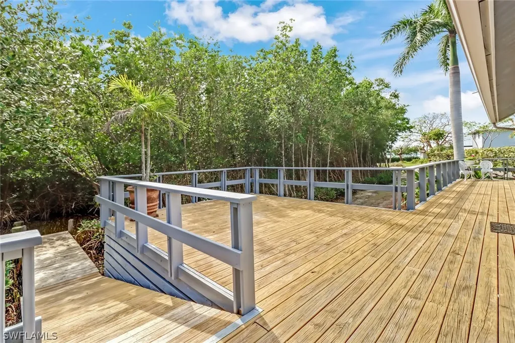 7671 Pineland Road Bokeelia FL 33922