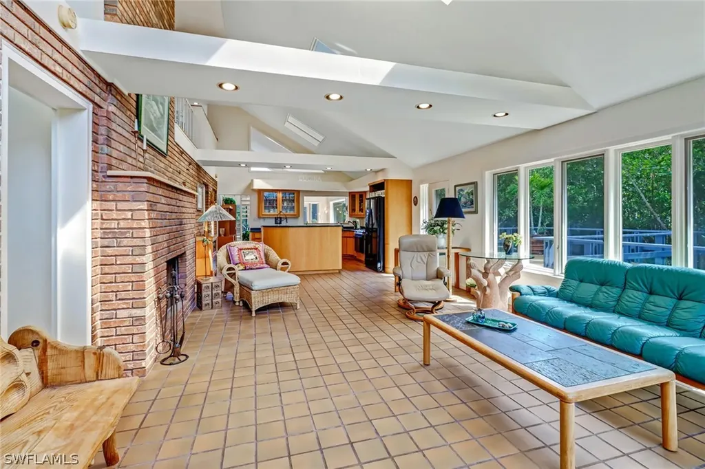 7671 Pineland Road Bokeelia FL 33922