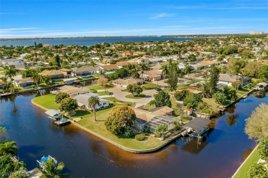 851 Miramar Court Cape Coral FL 33904