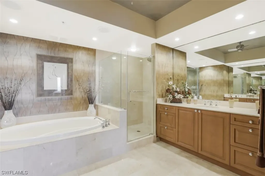 1050 Borghese Lane Naples FL 34114