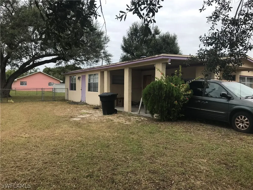 3003 Saint Charles Street Fort Myers FL 33916