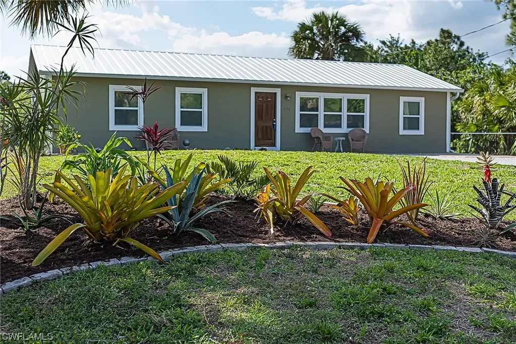 771 12th Street NE Naples FL 34120