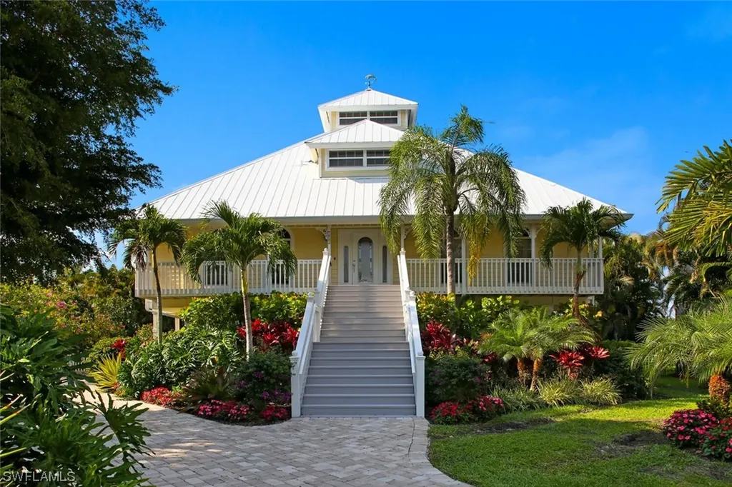 203 San Mateo Drive Bonita Springs FL 34134