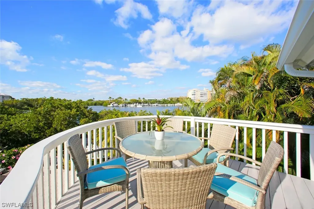 203 San Mateo Drive Bonita Springs FL 34134