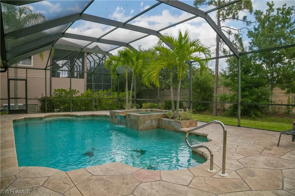 2847 Coach House Way Naples FL 34105