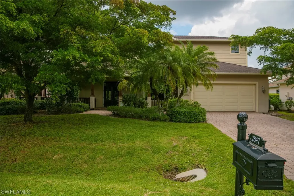 2847 Coach House Way Naples FL 34105