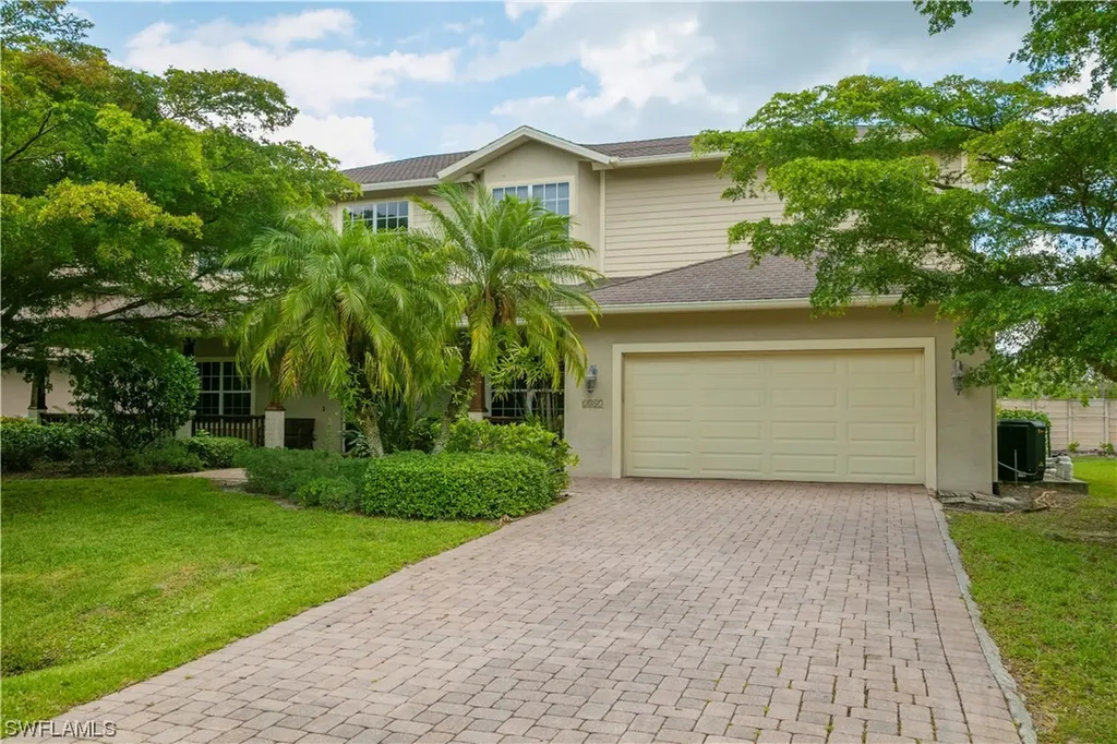 2847 Coach House Way Naples FL 34105