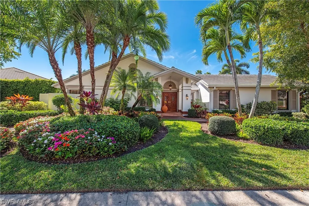 404 Charleswood Lane Naples FL 34105