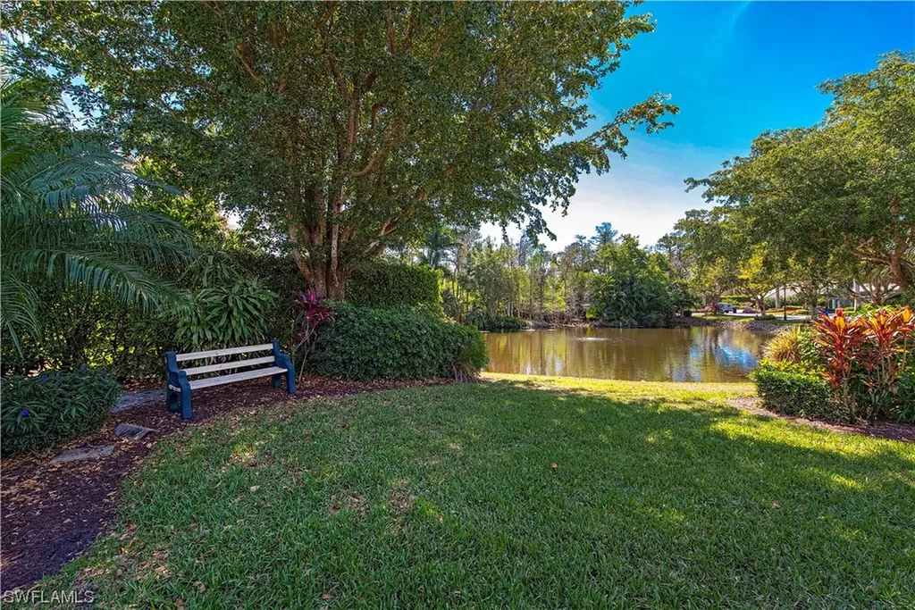 404 Charleswood Lane Naples FL 34105