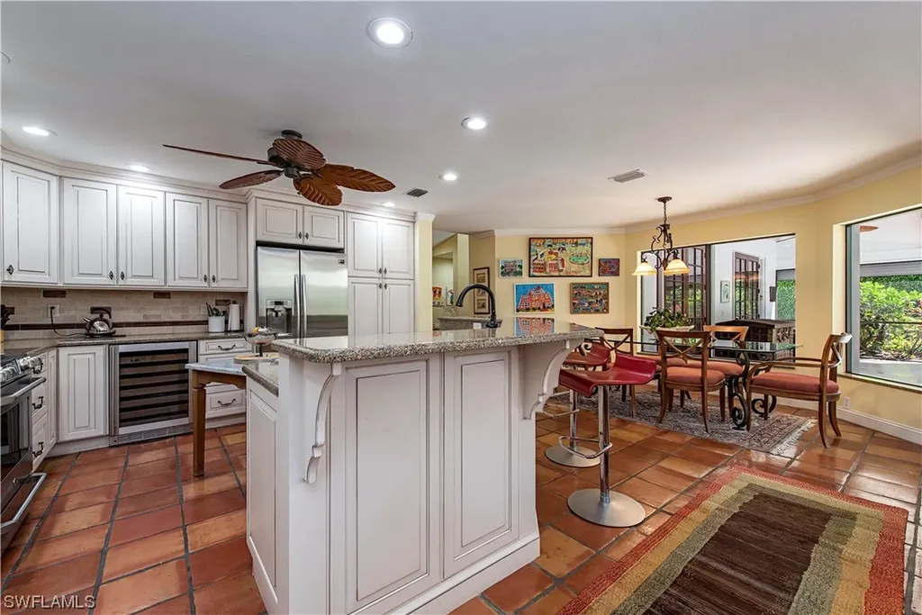 404 Charleswood Lane Naples FL 34105
