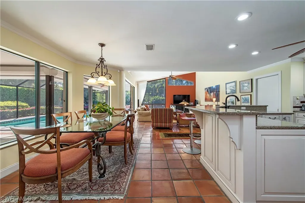 404 Charleswood Lane Naples FL 34105