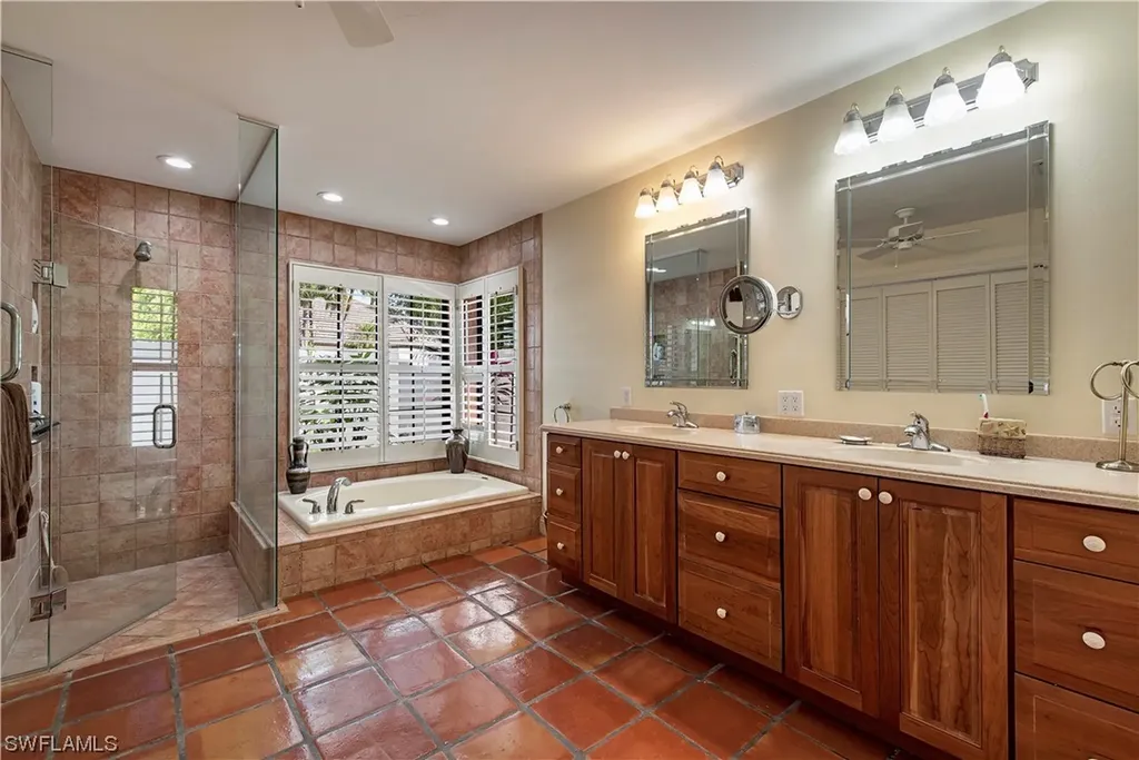 404 Charleswood Lane Naples FL 34105