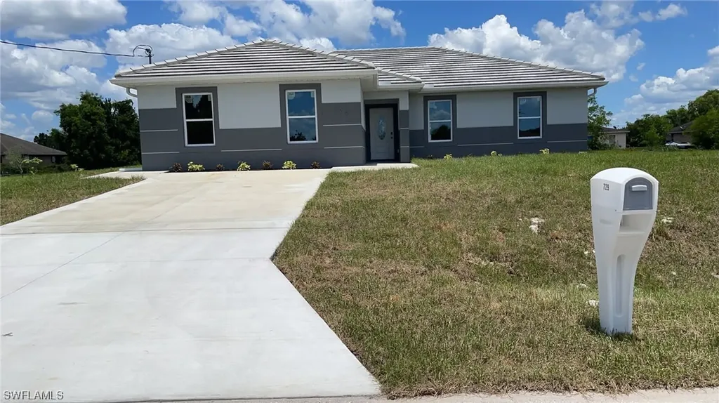729 Hightower Avenue S Lehigh Acres FL 33973