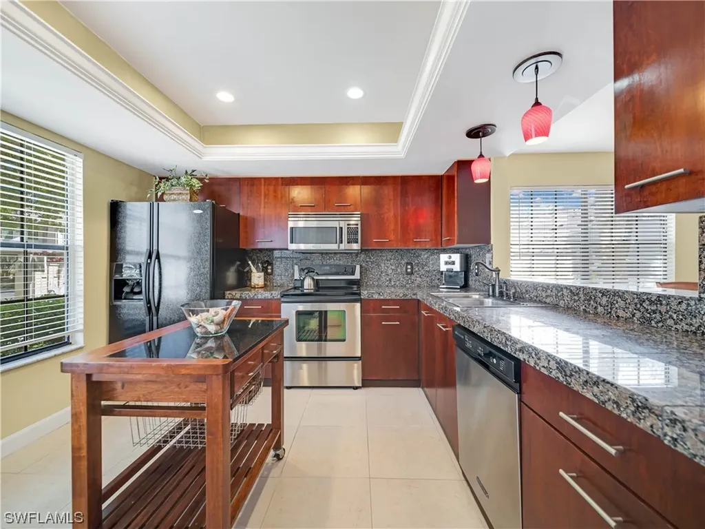833 Meadowland Drive Naples FL 34108