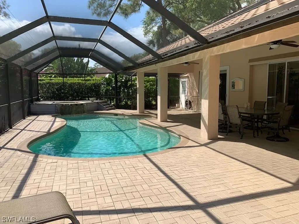 149 Edgemere Way S Naples FL 34105