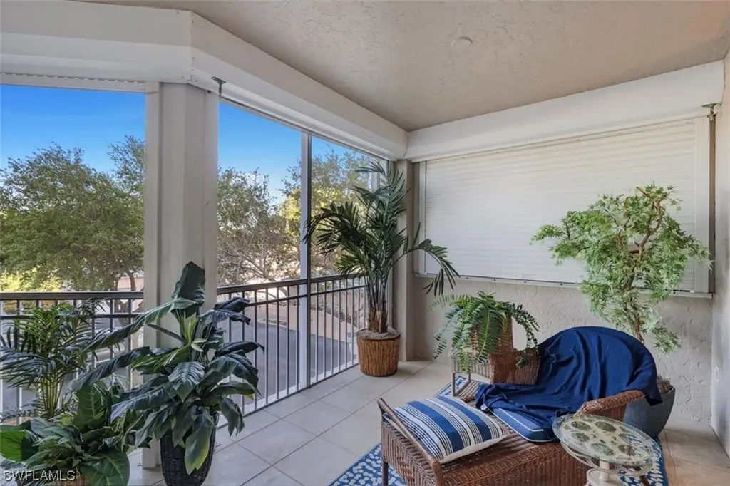 Naples FL, 1001 Arbor Lake Drive, Unit 108