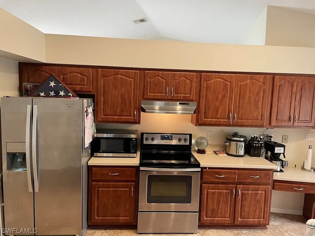 204 Clyburn Street Marco Island FL 34145