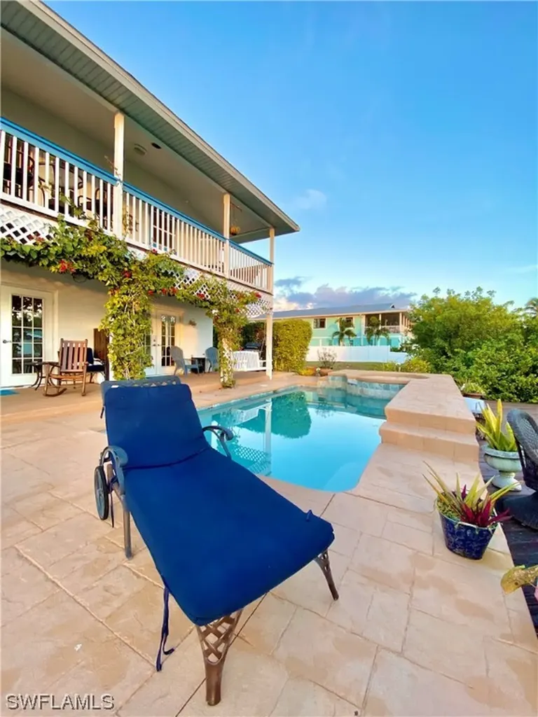 2736 Gulfview Drive Naples FL 34112