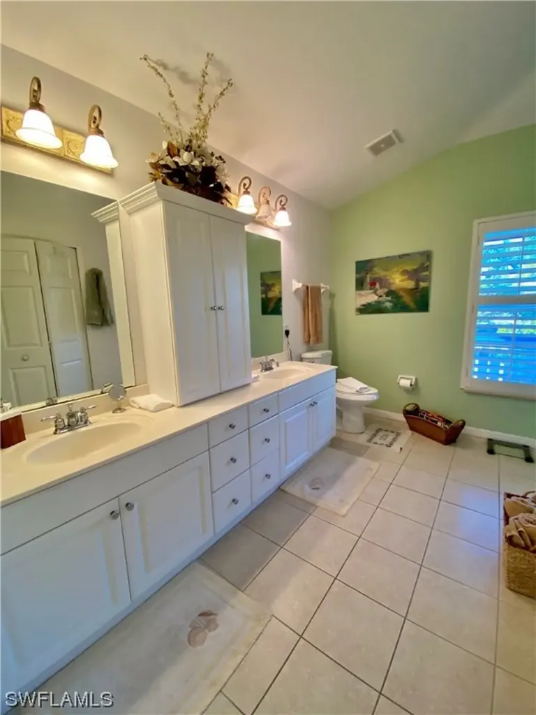2736 Gulfview Drive Naples FL 34112