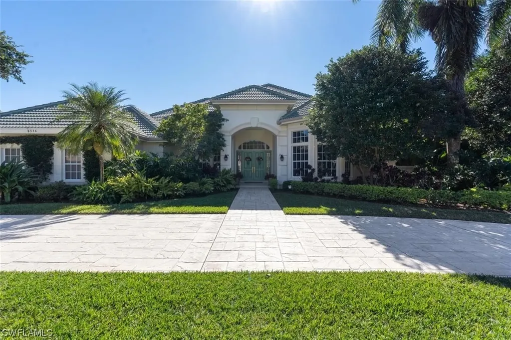 6536 Highcroft Drive Naples FL 34119