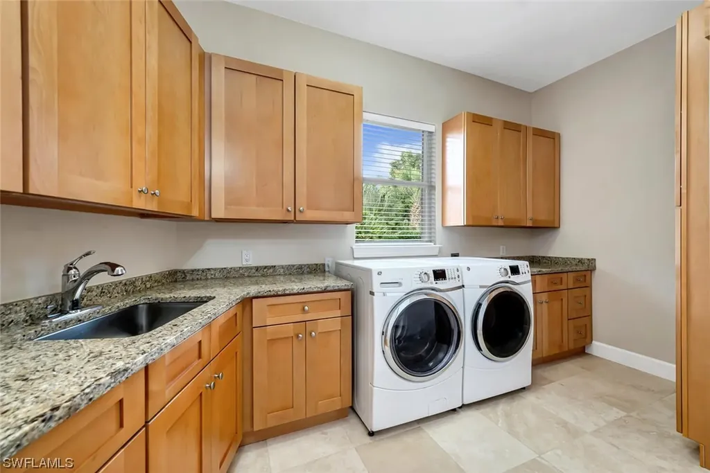 25067 Ridge Oak Drive Bonita Springs FL 34134