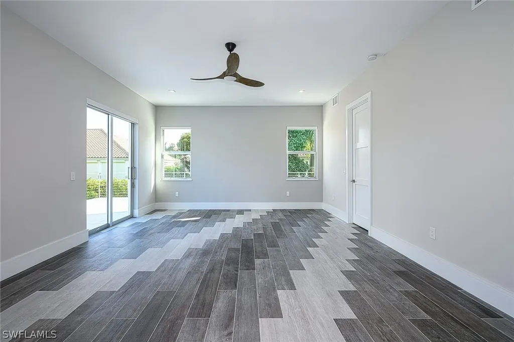3868 Crayton Road Naples FL 34103